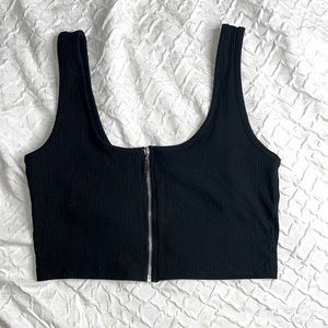 🖤 Black tank crop top ( Zip Up) size Medium